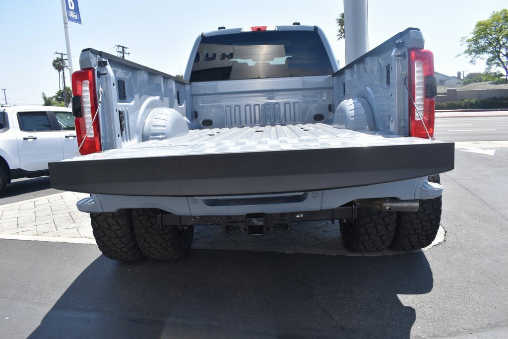 Used 2025 Ford F450 Lariat w/ FX4 Off-Road Package image 14