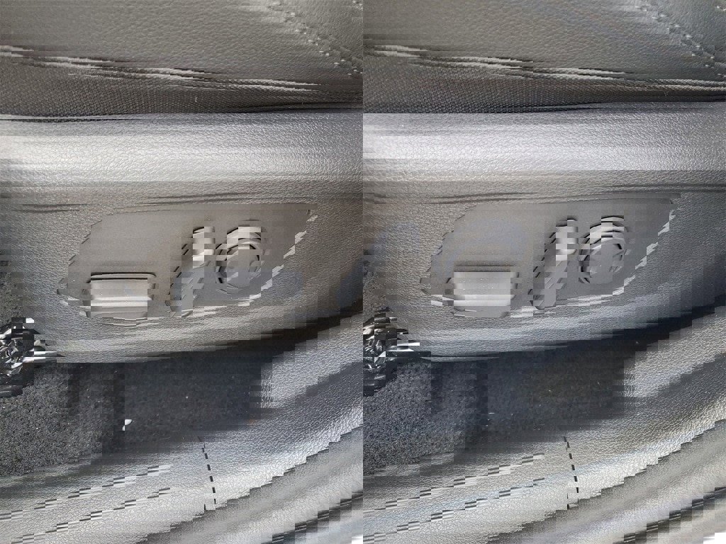 New 2026 Kia Sportage EX image 7