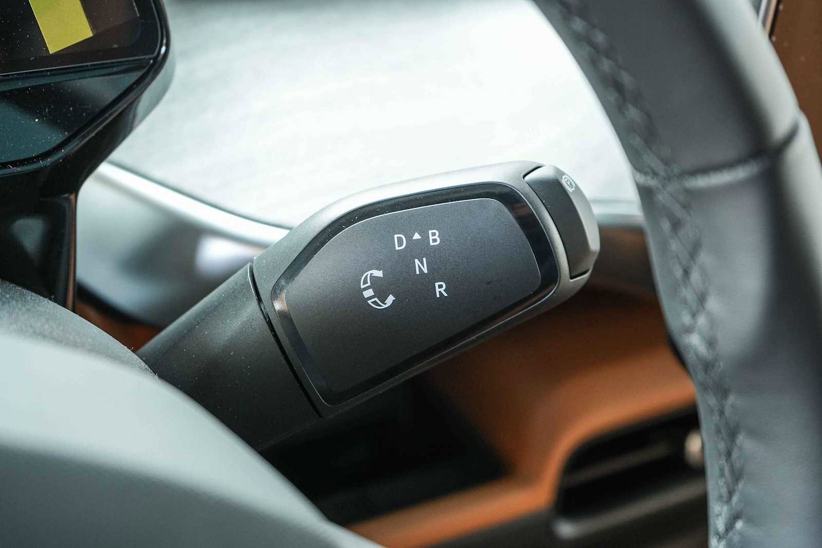 New 2025 Volkswagen ID. Buzz Pro S Plus AWD/4WD image 22