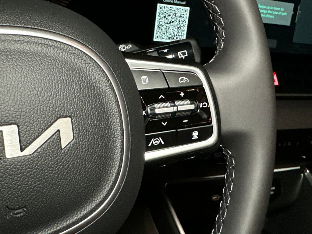 New 2026 Kia Carnival EX FWD image 22
