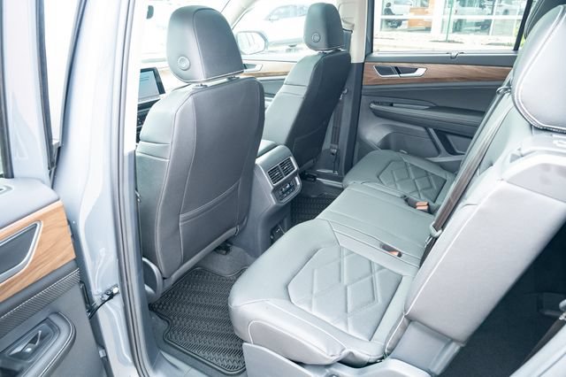New 2026 Volkswagen Atlas SE FWD image 29