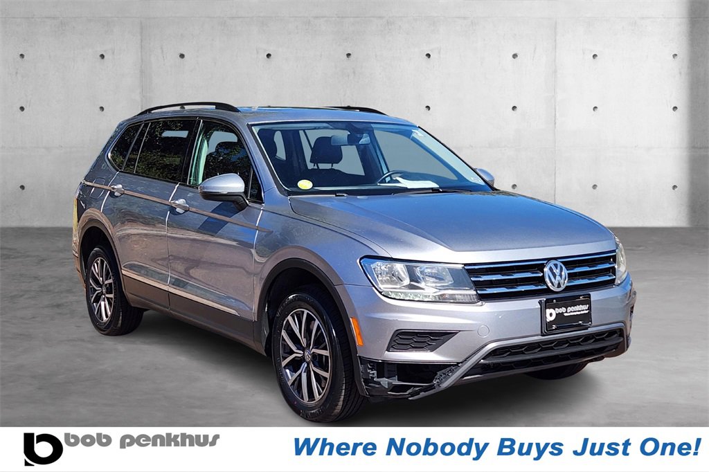 Used 2020 Volkswagen Tiguan SE w/ Panoramic Sunroof Package