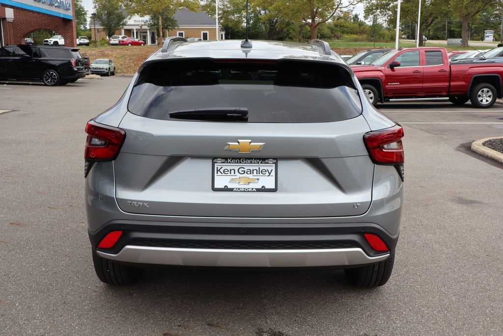 New 2025 Chevrolet Trax LT w/ Driver Confidence Package image 26