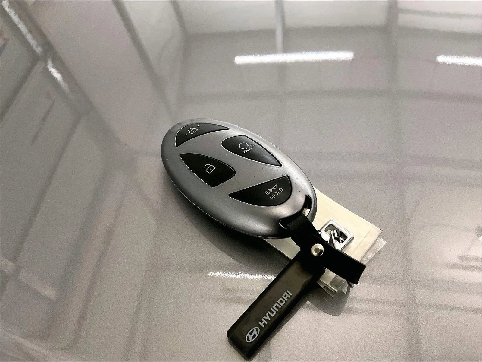 Used 2025 Hyundai Elantra Blue image 9