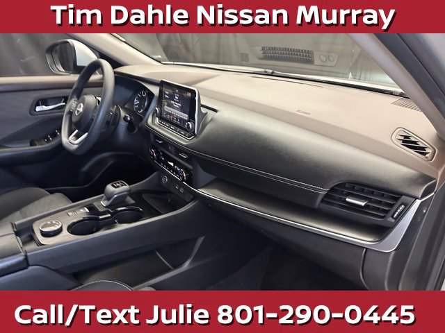 Used 2023 Nissan Rogue SV AWD/4WD image 17