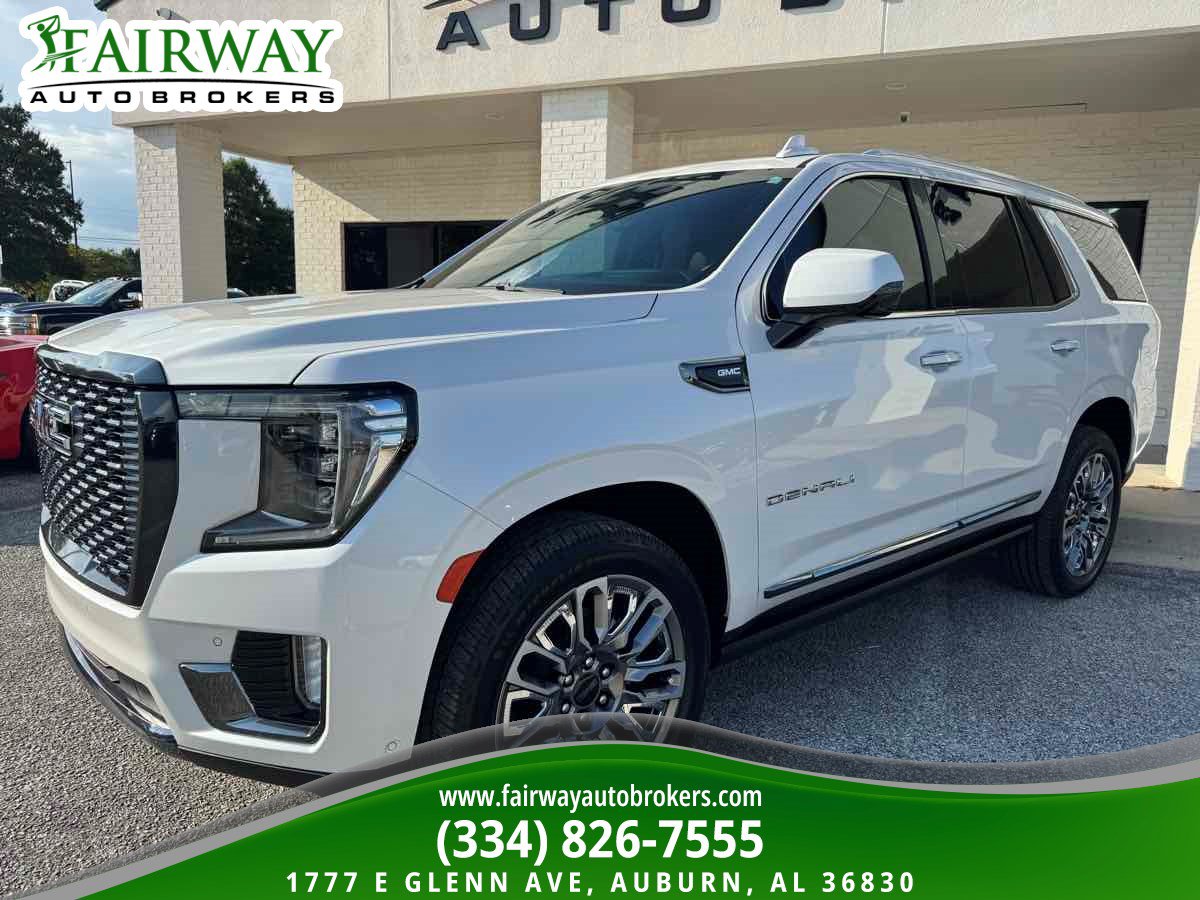 Used 2023 GMC Yukon Denali Ultimate AWD/4WD image 2