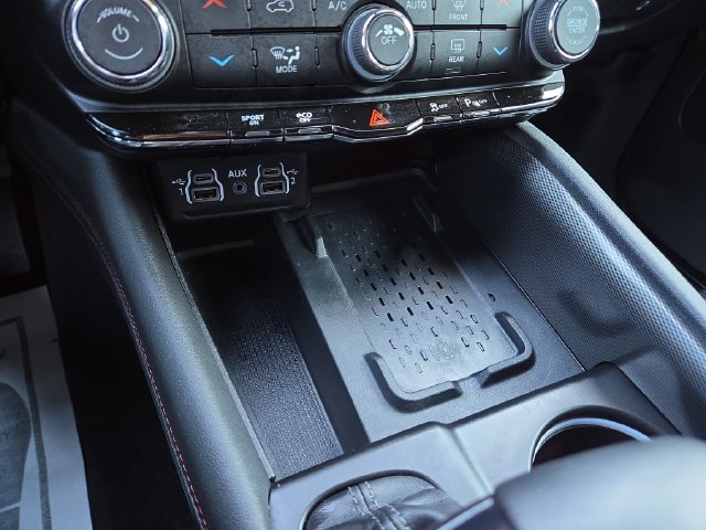 Used 2025 Dodge Durango R/T AWD/4WD image 24