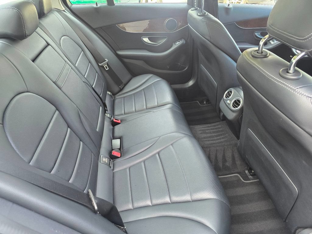 Used 2016 Mercedes-Benz C 350e Sedan image 14