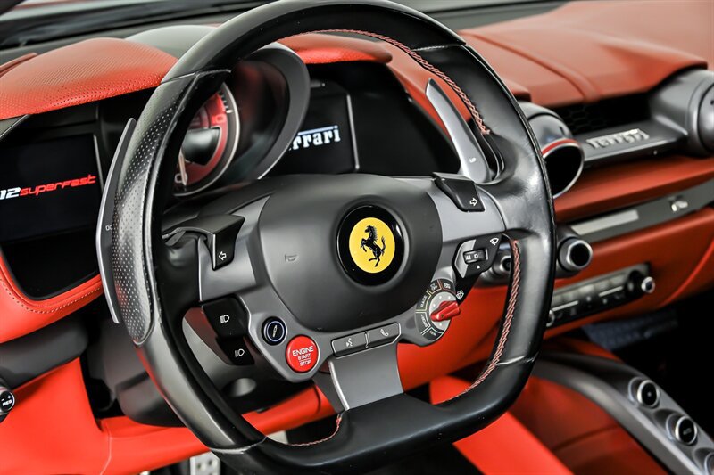 Used 2019 Ferrari 812 Superfast RWD image 23