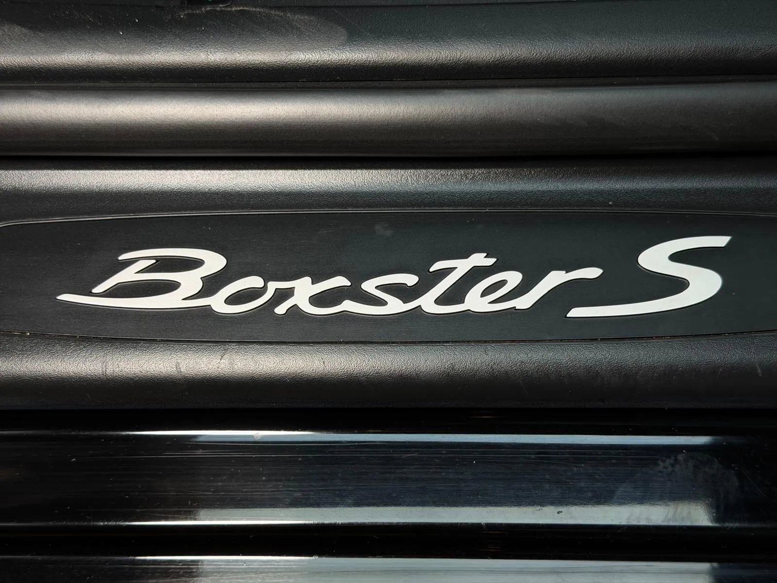 Used 2002 Porsche Boxster S RWD image 9