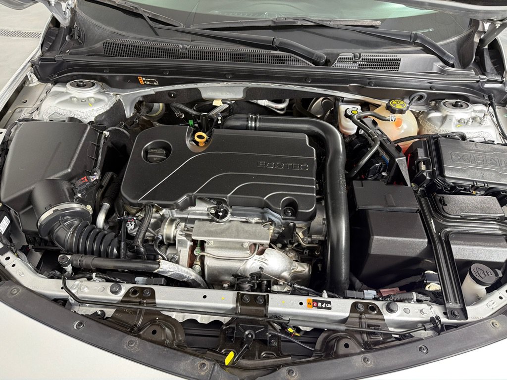 Used 2021 Chevrolet Malibu RS FWD image 23