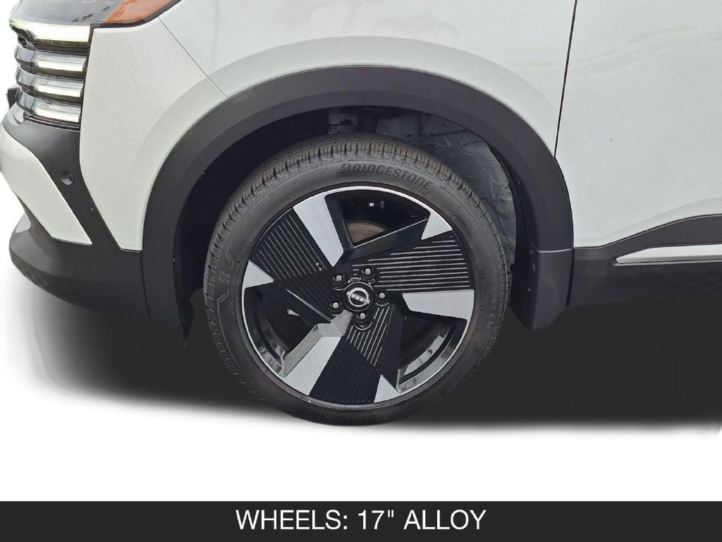 Certified 2025 Nissan Kicks SR FWD image 11