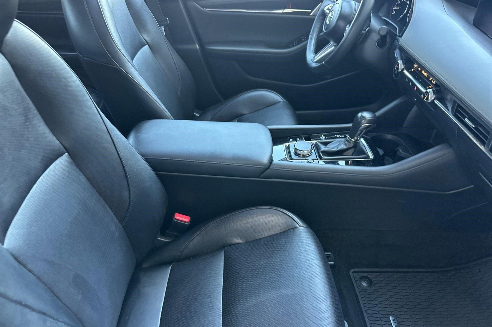 Used 2020 MAZDA MAZDA3 Premium Package image 30