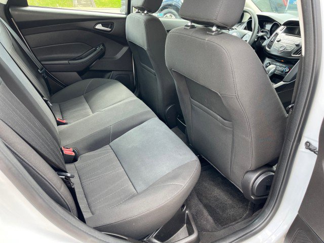 Used 2017 Ford Focus SE image 10