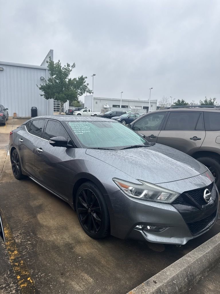 Used 2018 Nissan Maxima SR w/ Midnight Edition image 3