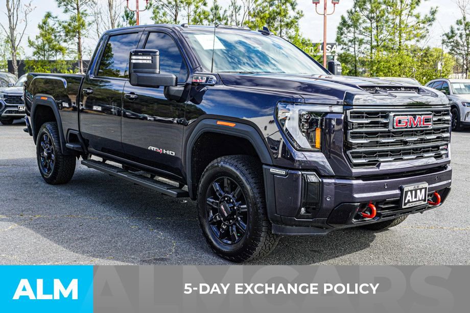 Used 2026 GMC Sierra 3500 AT4 AWD/4WD image 4