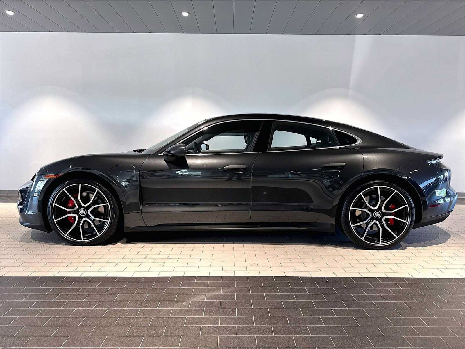 Used 2023 Porsche Taycan 4S AWD/4WD image 2