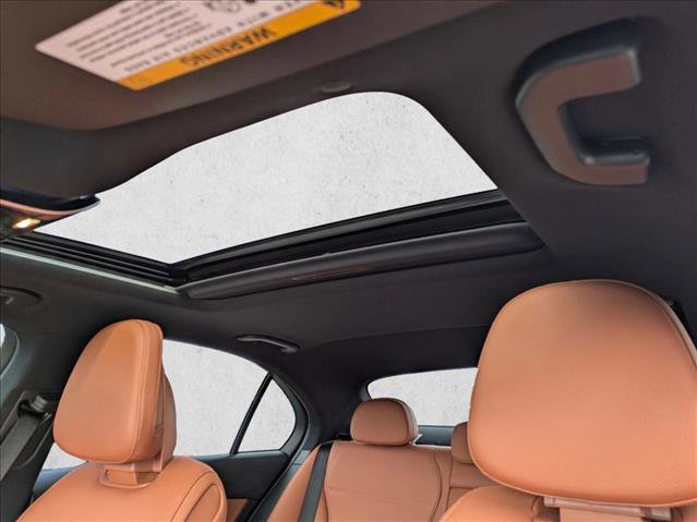 Used 2022 Mercedes-Benz C 300 Sedan image 15