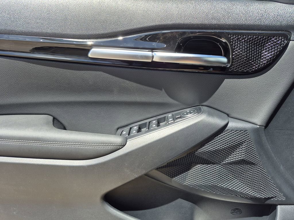 New 2026 Kia Seltos S AWD/4WD image 6