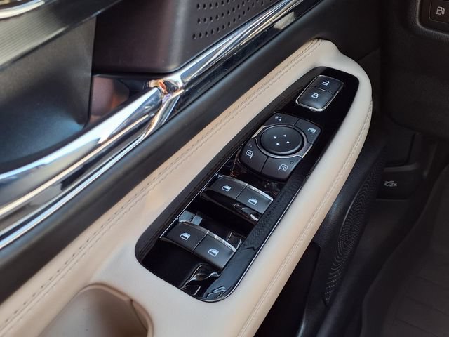 Certified 2026 Lincoln Corsair Grand Touring w/ Jet Appearance Package AWD/4WD image 17
