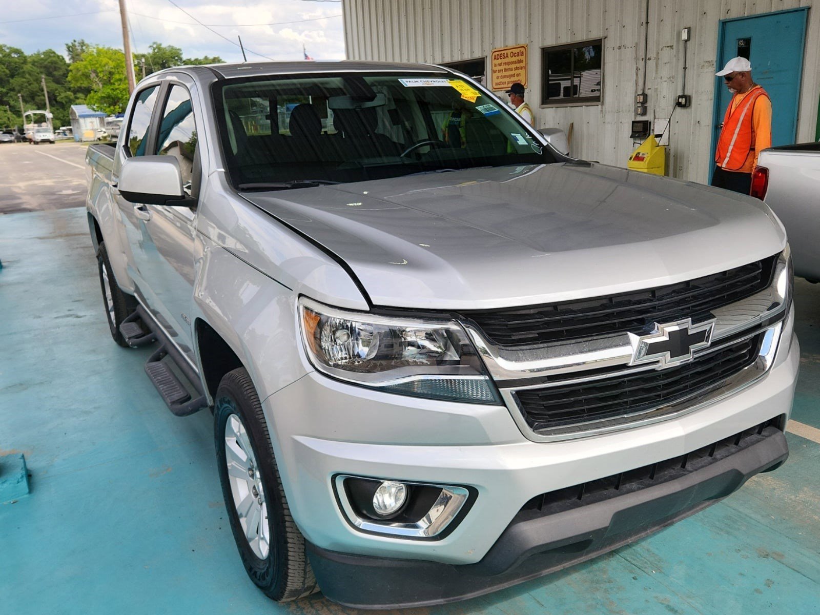 Used 2018 Chevrolet Colorado LT w/ LT Convenience Package RWD image 2
