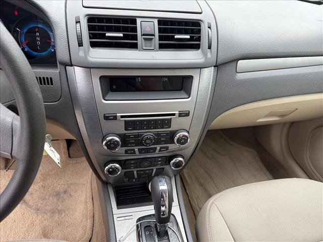 Used 2010 Ford Fusion SE FWD image 13