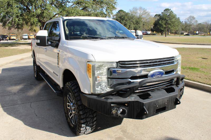 Used 2017 Ford F250 Lariat w/ Lariat Ultimate Package image 4