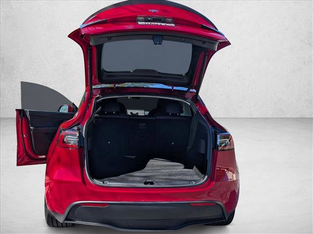Used 2022 Tesla Model Y Performance image 7