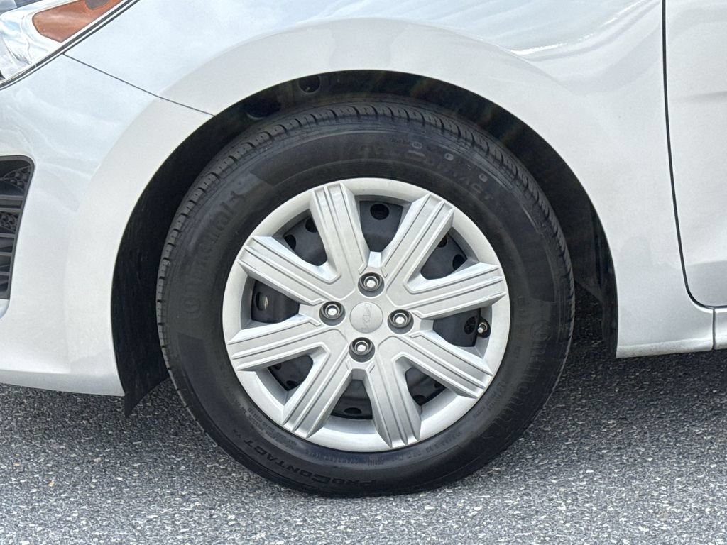 Used 2023 Kia Rio LX FWD image 18
