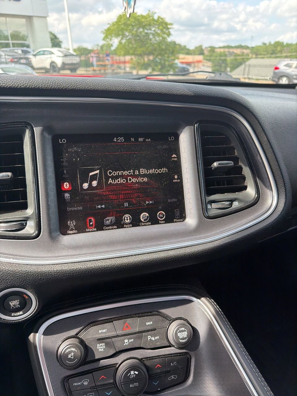 Used 2015 Dodge Challenger R/T Plus RWD image 7
