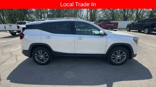 Used 2023 GMC Terrain SLT w/ Tech Package image 9
