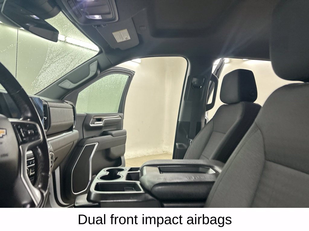 Used 2022 Chevrolet Silverado 1500 LT AWD/4WD image 34