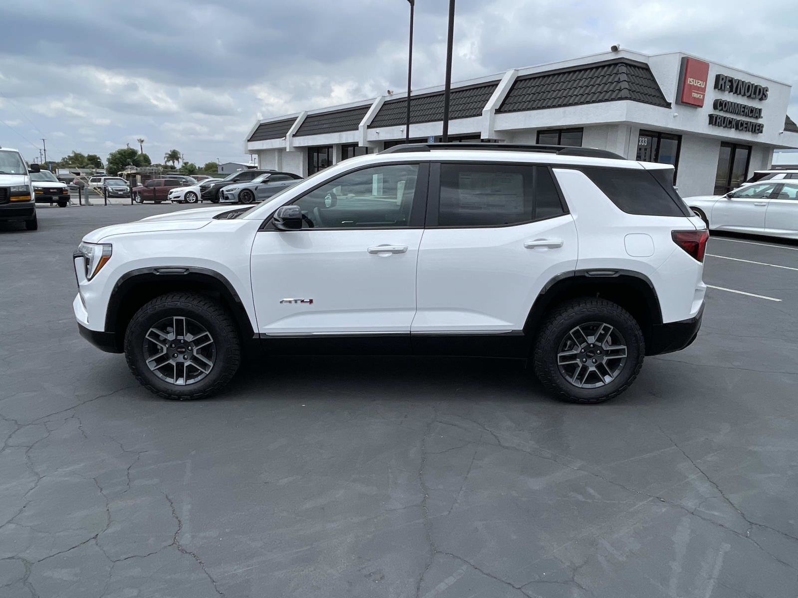 New 2026 GMC Terrain AT4 AWD/4WD image 8