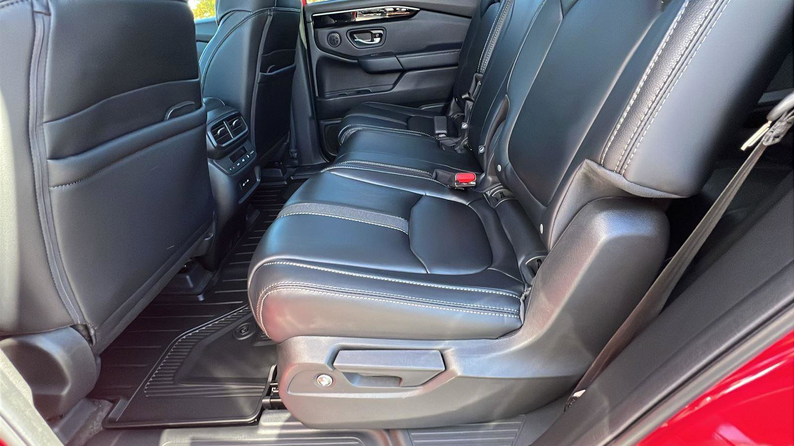 New 2025 Honda Pilot Touring image 19