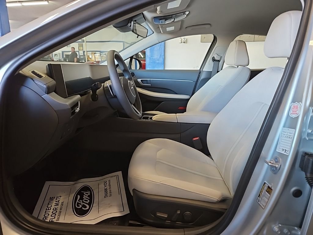 Used 2025 Hyundai Sonata SEL image 17