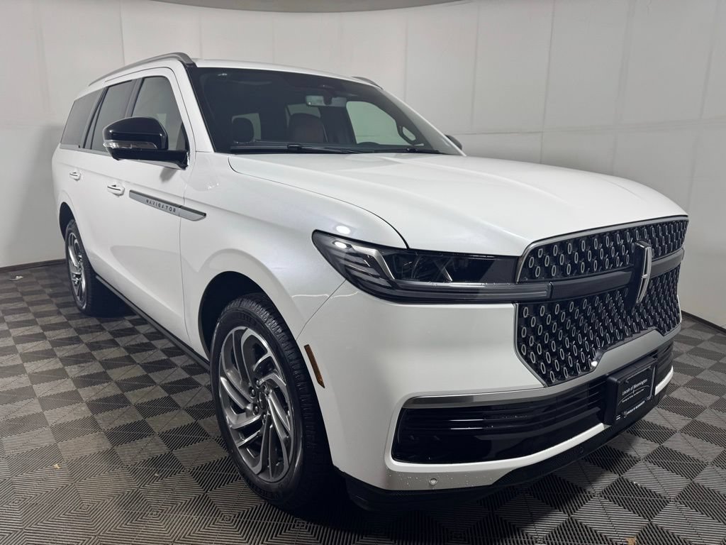 New 2026 Lincoln Navigator Reserve AWD/4WD image 7