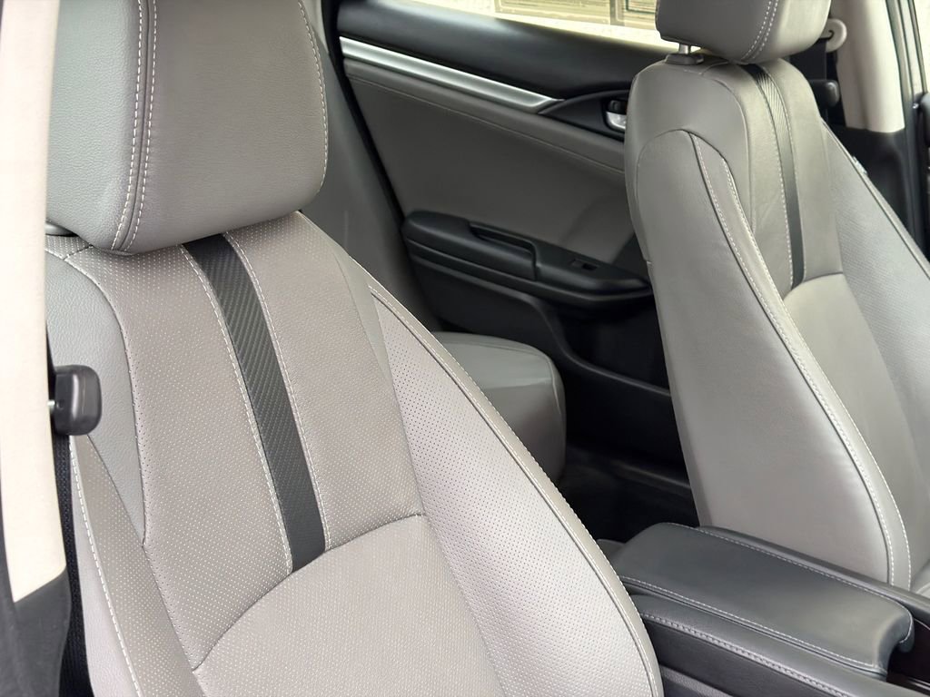 Used 2017 Honda Civic Touring image 6