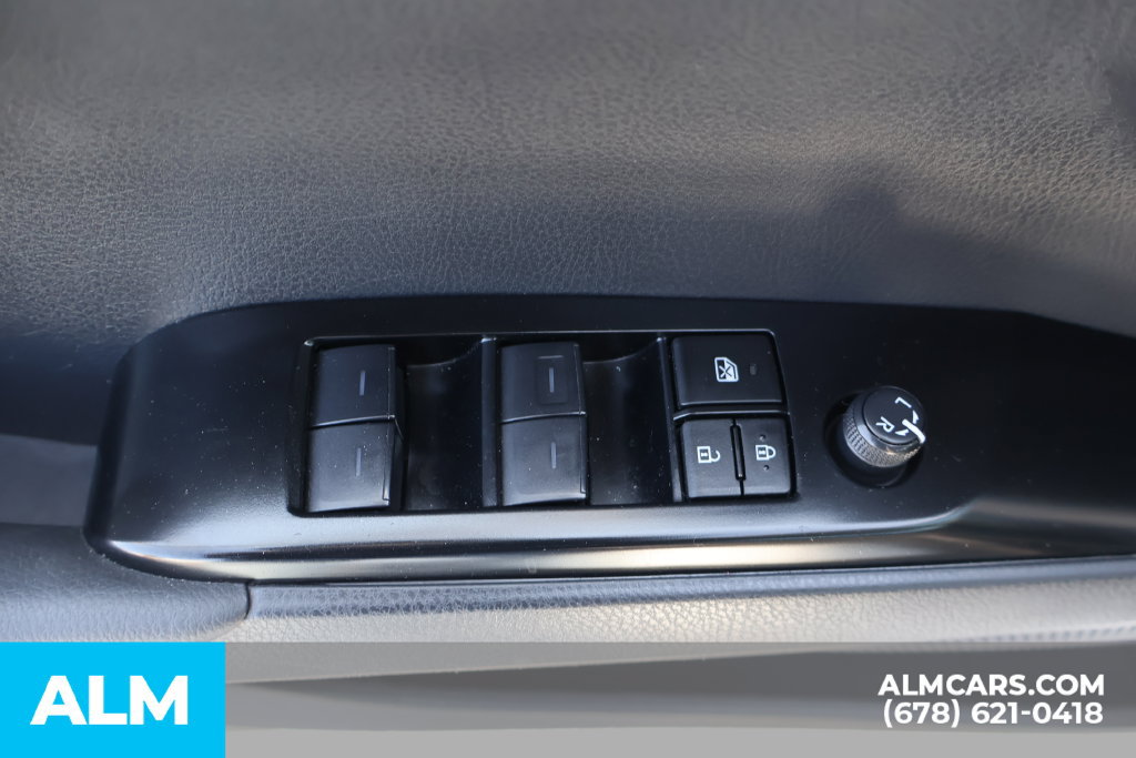 Used 2025 Toyota Camry LE FWD image 15