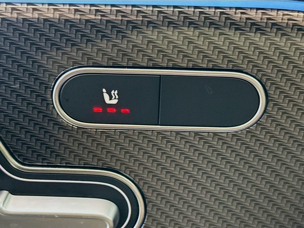 Used 2024 Mercedes-Benz GLB 35 AMG 4MATIC image 20