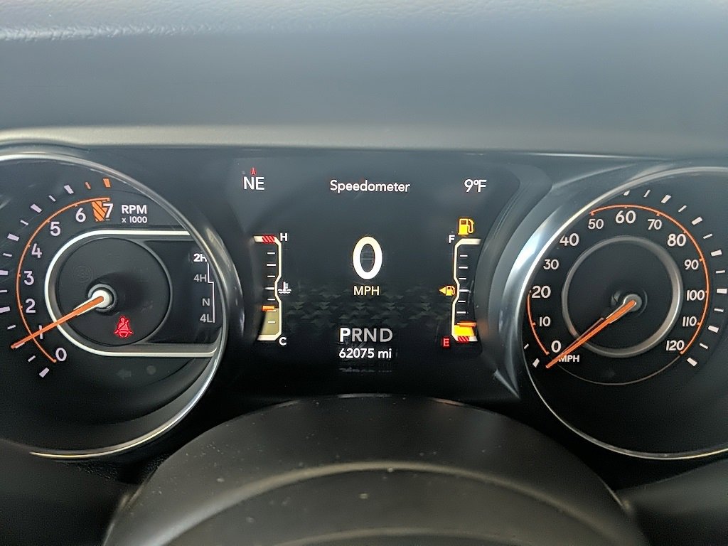 Used 2021 Jeep Gladiator Sport image 25