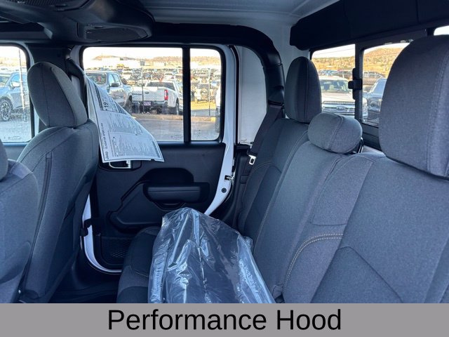 New 2026 Jeep Gladiator Sport AWD/4WD image 17