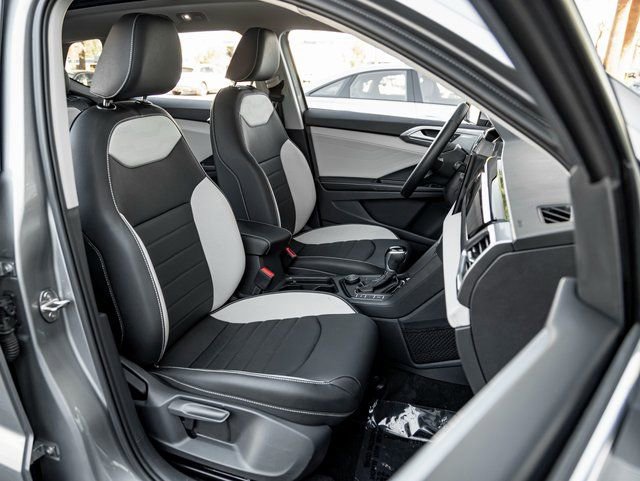 Used 2025 Volkswagen Taos SEL w/ Black Wheel Plus Package AWD/4WD image 25