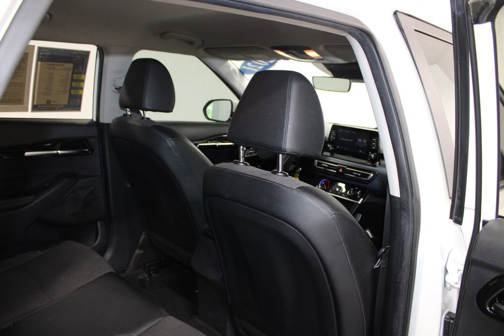 Used 2021 Kia Seltos S FWD image 27