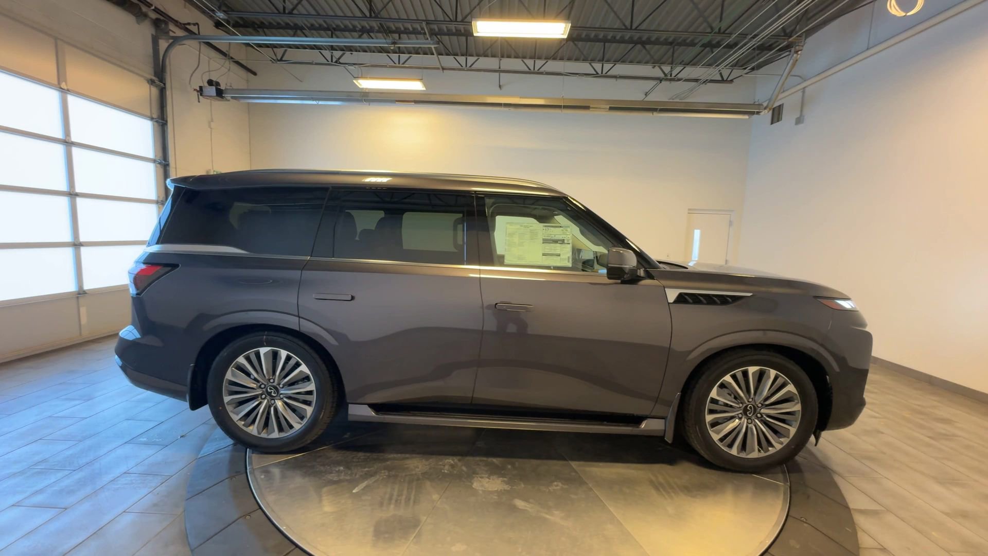 New 2026 INFINITI QX80 Luxe AWD/4WD image 9