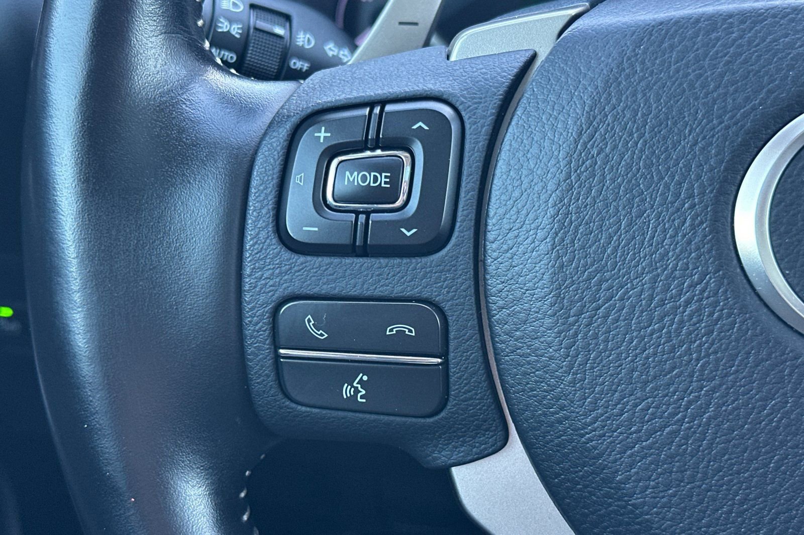 Used 2020 Lexus NX 300h AWD w/ Premium Package image 38