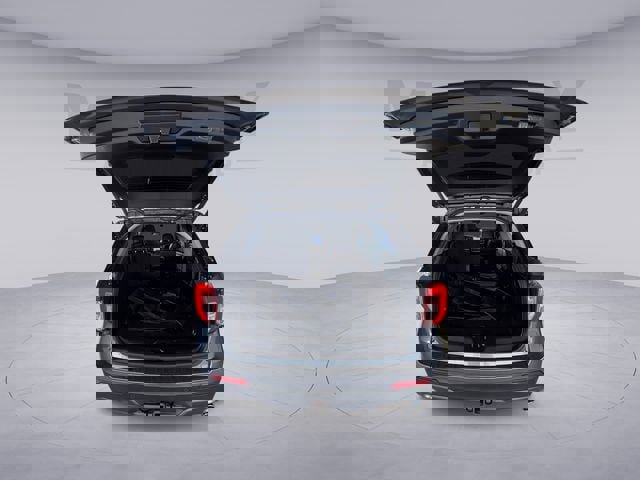 Used 2023 Ford Explorer XLT w/ Equipment Group 202A image 19