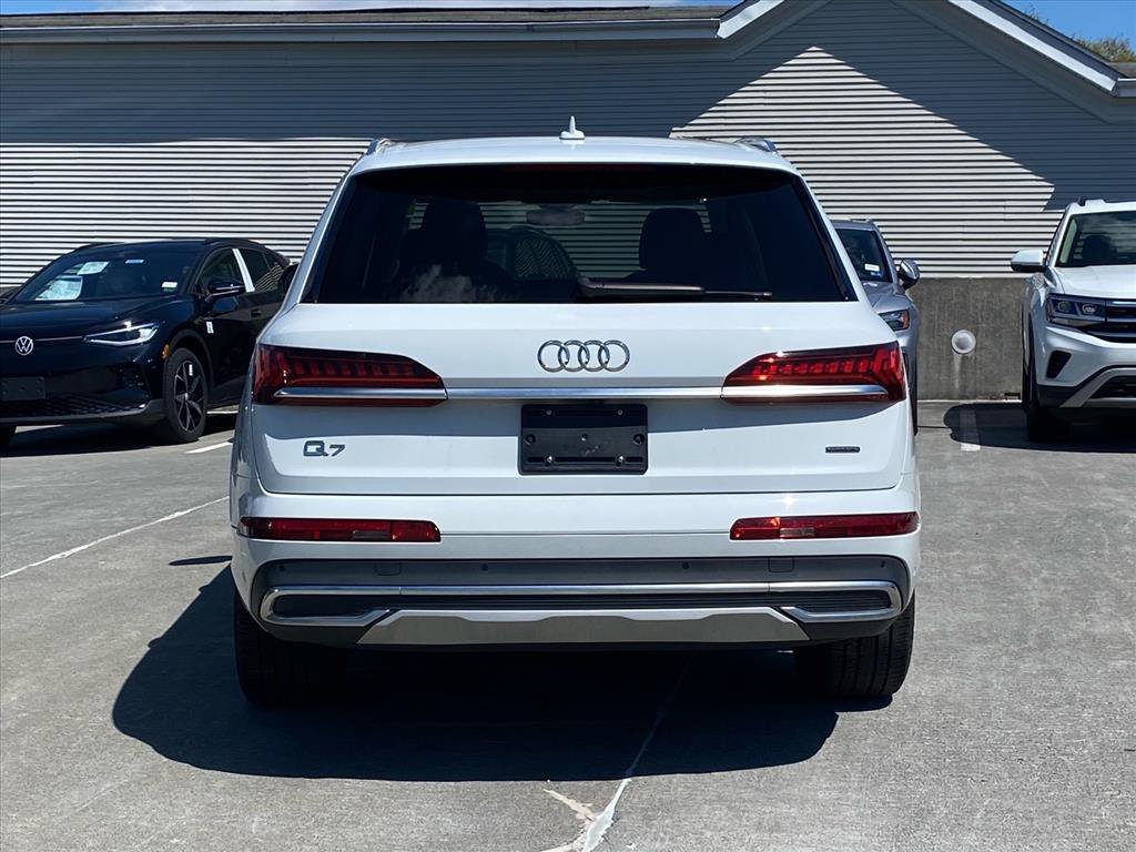Used 2023 Audi Q7 3.0T Premium w/ Convenience Package image 4