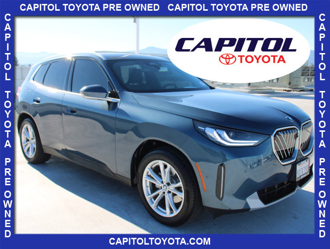 Used 2025 BMW X3 xDrive30i w/ Premium Package image 1