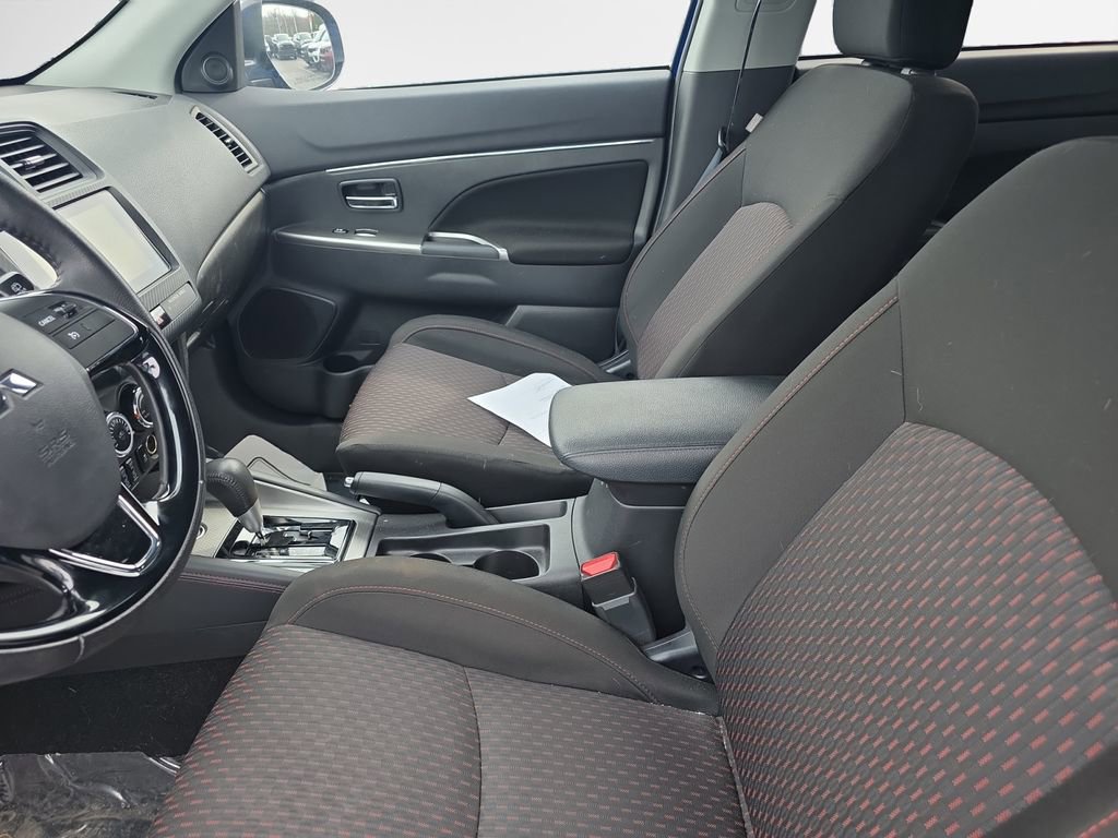 Used 2019 Mitsubishi Outlander Sport SE image 12