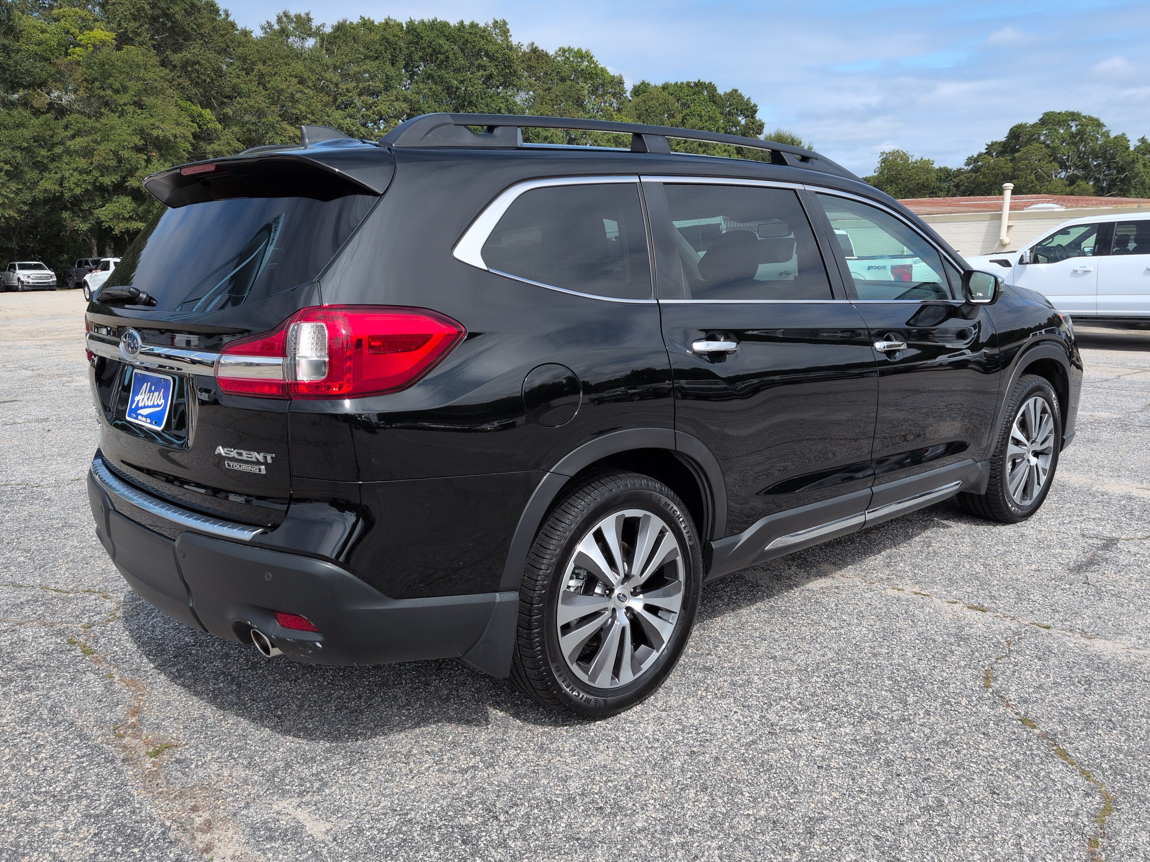 Used 2022 Subaru Ascent Touring w/ Popular Package #2A AWD/4WD image 3